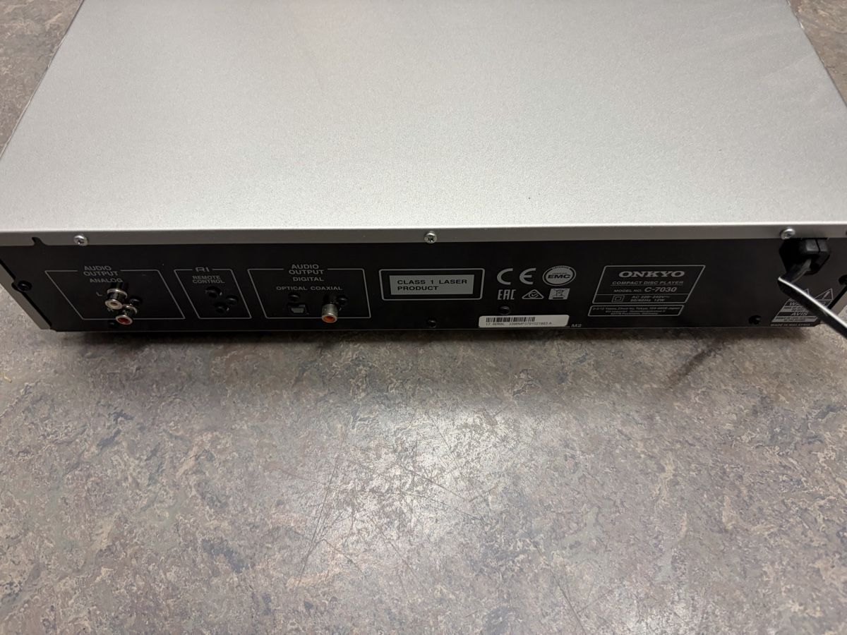 Onkyo Audio- & Mediensysteme: Onkyo C-7030 CD Player – Gebraucht aus Uznach von pegasus101 1