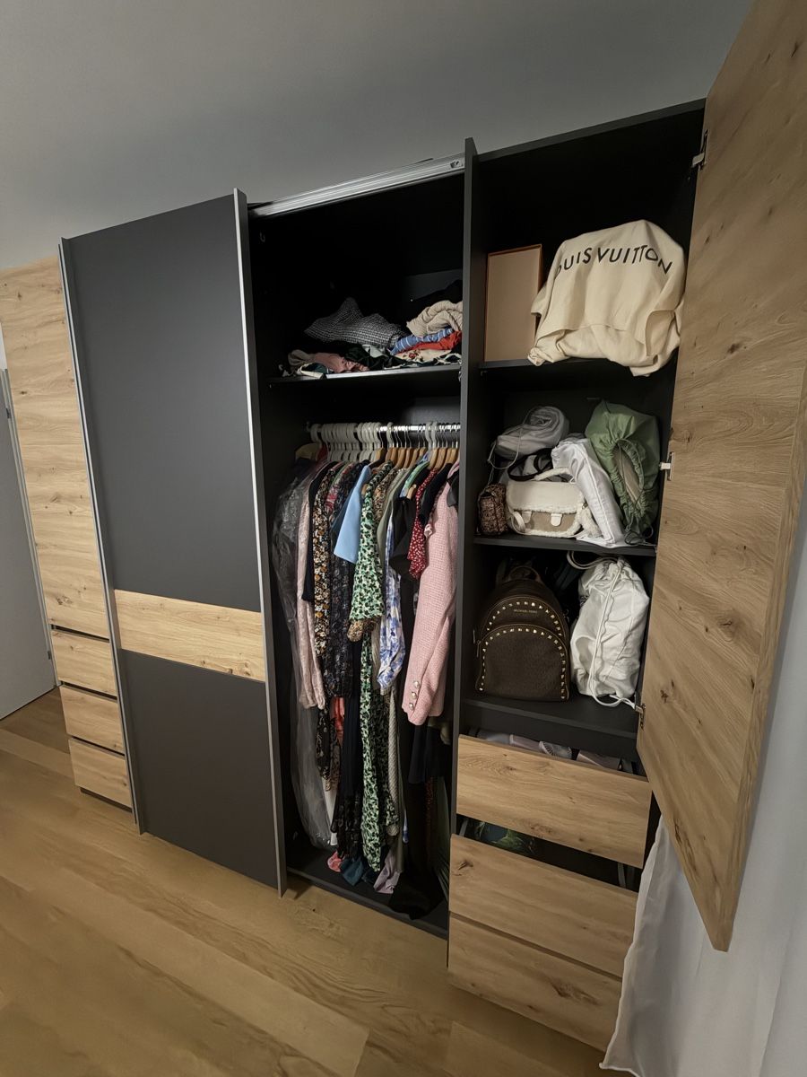 Armadi: Schrank – Nuovo (secondo la descrizione) da Bassersdorf venduto da sof_xgc5 1