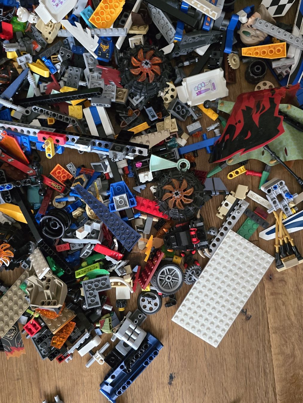 Lego Giocattoli: lego gemischt – Usato da Wittenbach venduto da Tigerlili 1