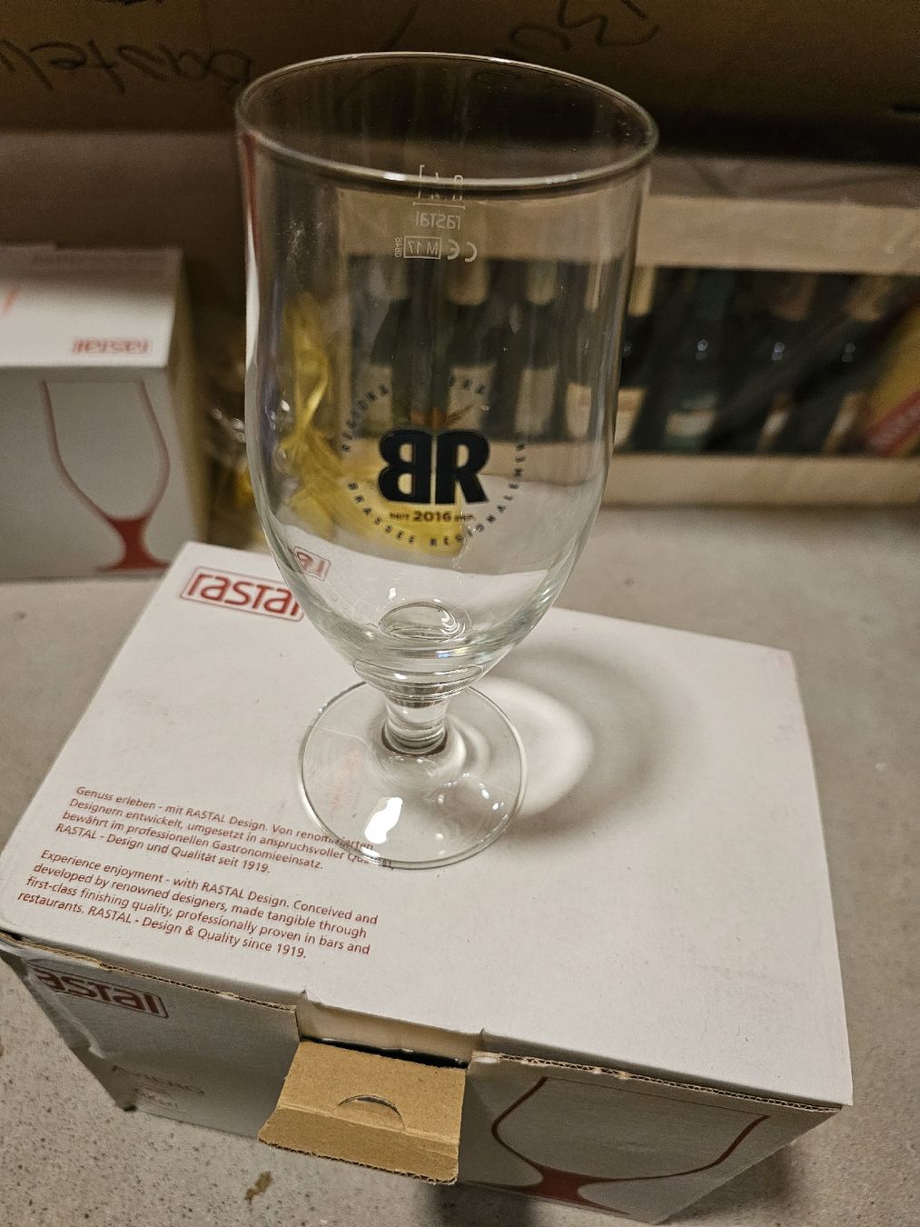 Bicchieri: Bier Glässer 0.4 und 0.25 dl Neu – Nuovo e nell'imballaggio originale da Amriswil venduto da Maik018