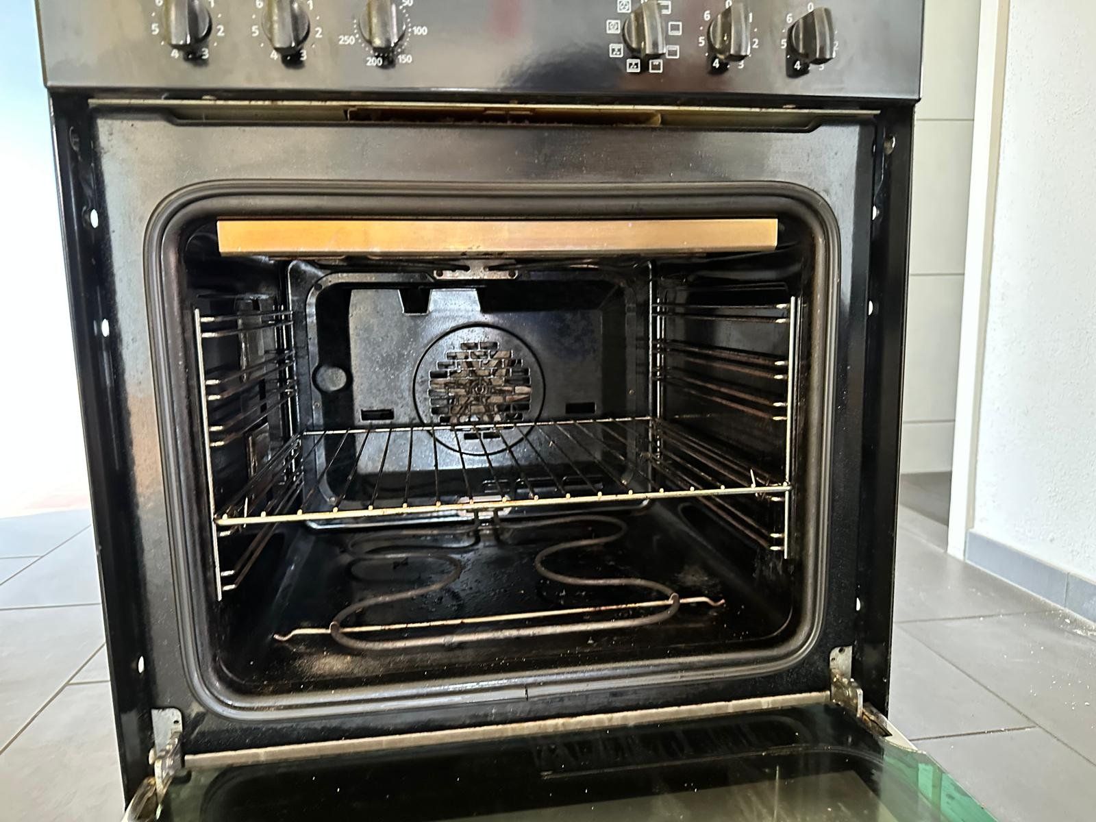 V-Zug Forni: Backofen mit Glaskeramik V-ZUG – Usato da Spreitenbach venduto da Space_X 3