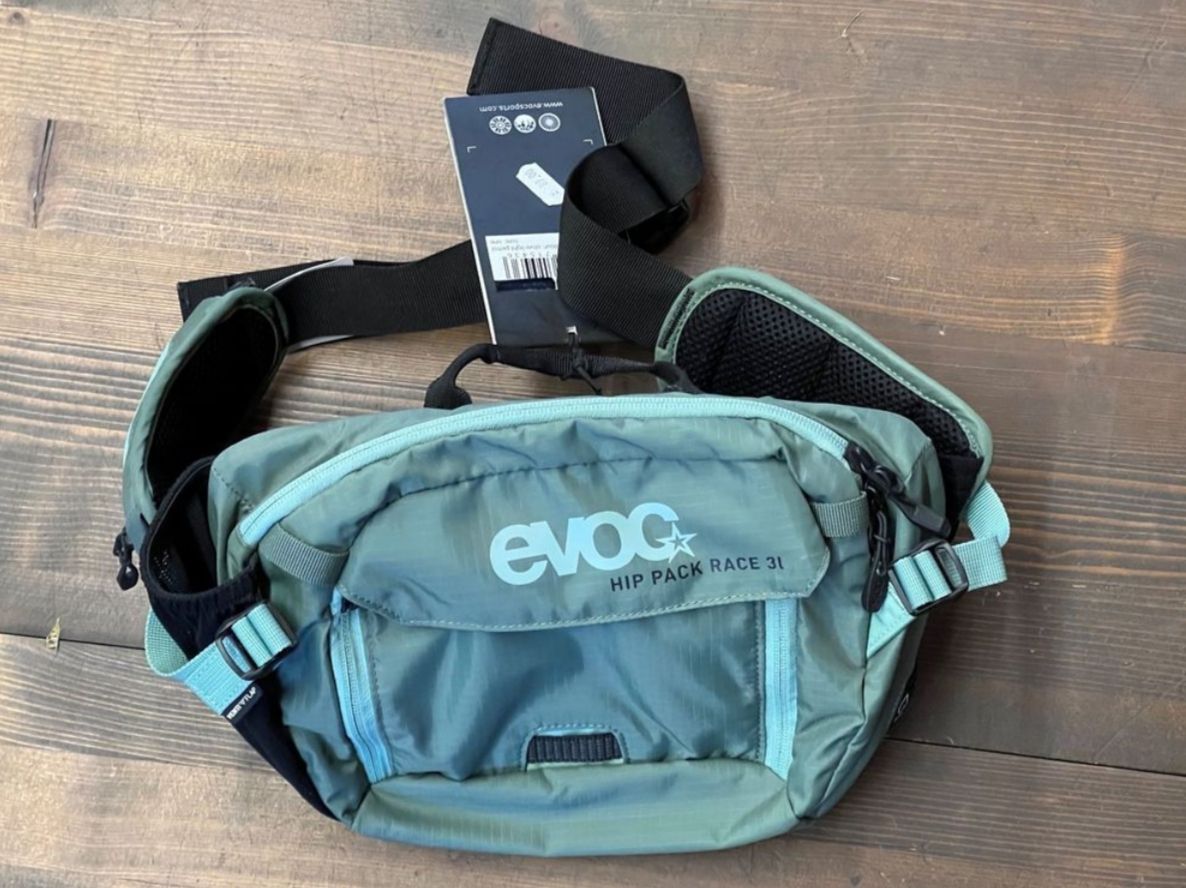 Evoc Sacs: EVOC HIP PACK 3L NEU!!! – Neuf avec emballage d'origine à Tegna par van_9cdw