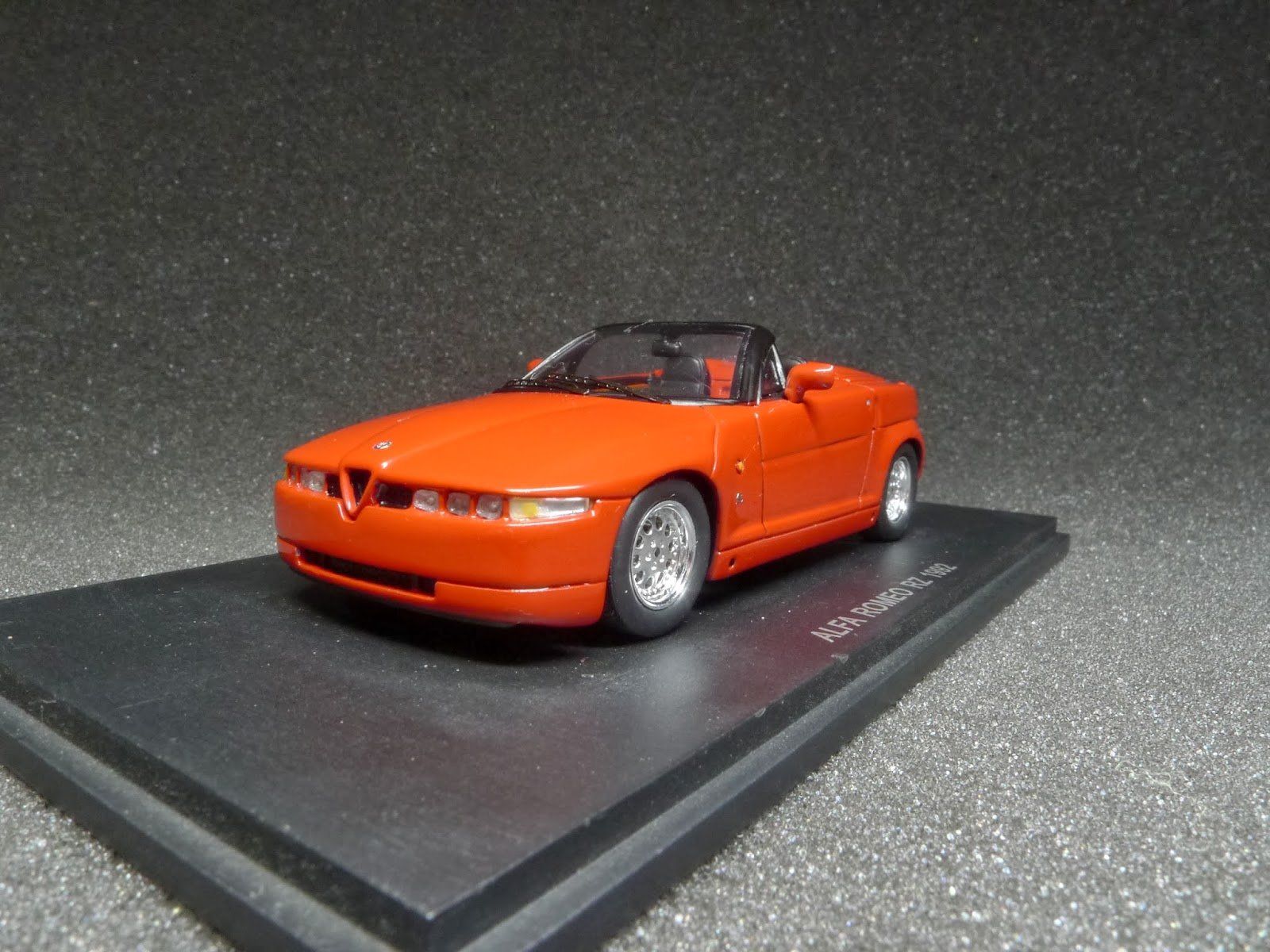 Alfa Romeo Modellini d'auto: Alfa Romeo RZ (1992) – Nuovo e nell'imballaggio originale da Flawil venduto da Imperiosud 6