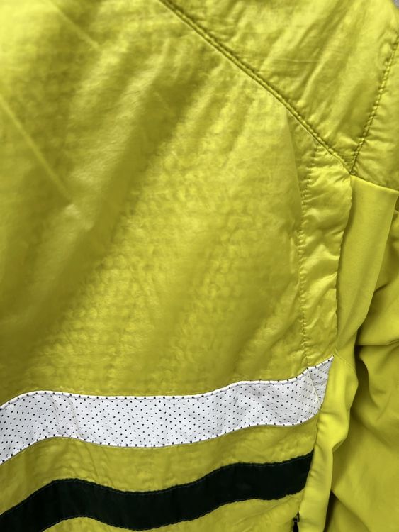 Rapha gefütterte Fahrradjacke – Grösse M – Neongelb (Gebraucht) in Bern ...