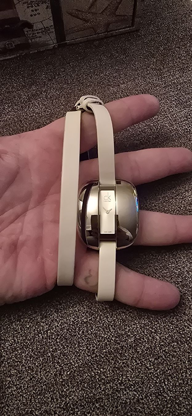 Calvin Klein Orologi: Damenuhr Calvin Klein – Nuovo (secondo la descrizione) da Laufen venduto da Miggeli88