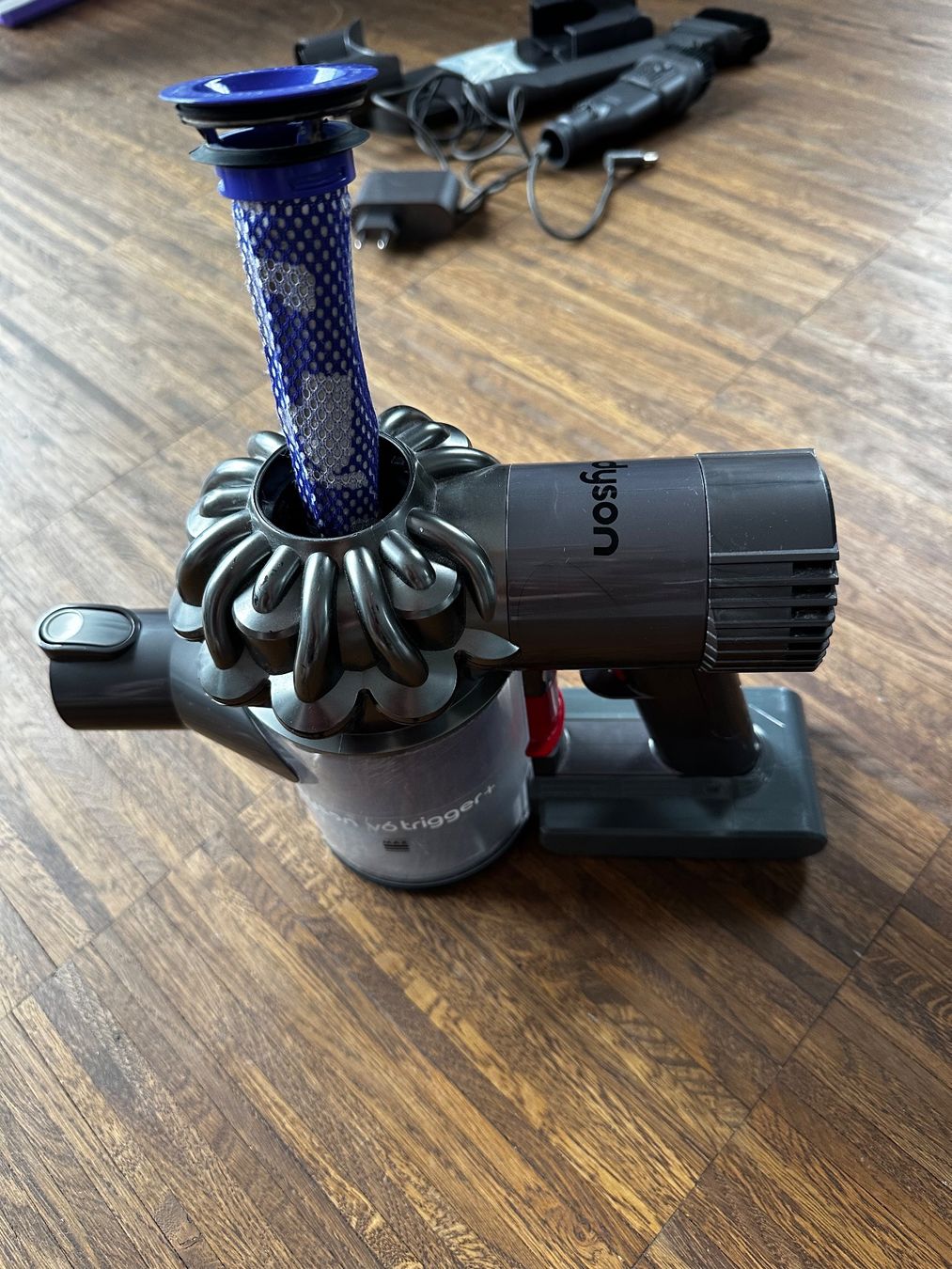 Dyson Aspirapolveri & Accessori: Dyson V6 Trigger+ – Usato da Wollerau venduto da MX-TS 3