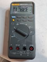 Fluke 83III digital Multimeter in defekten Zustand