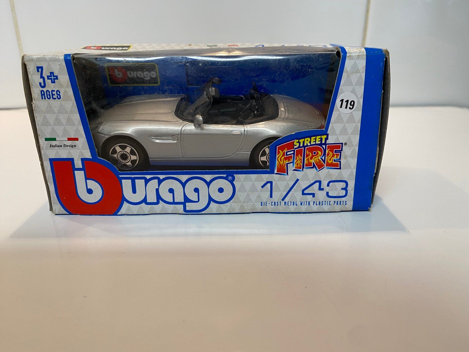 BMW Modellautos: BMW Z8 1-43 Bburago Fire 119 – Neu und originalverpackt aus Kerzers von tisyayasuBE 2
