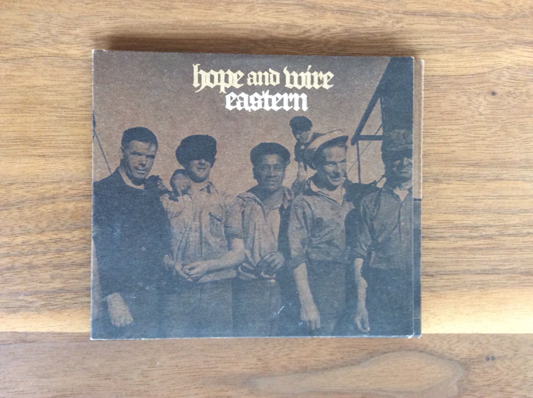 CDs: CD Hope and Wire / Eastern – D'occasion à Horgen par flyingpenguin2000