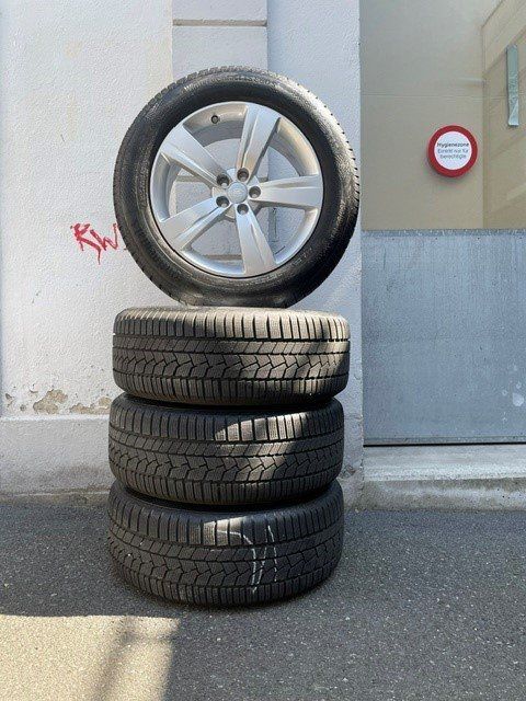 Land Rover Pneus & Roues: Winterräder LR Velar 2.0 P400e Dynamic – D'occasion à Thun par Jazz51 3