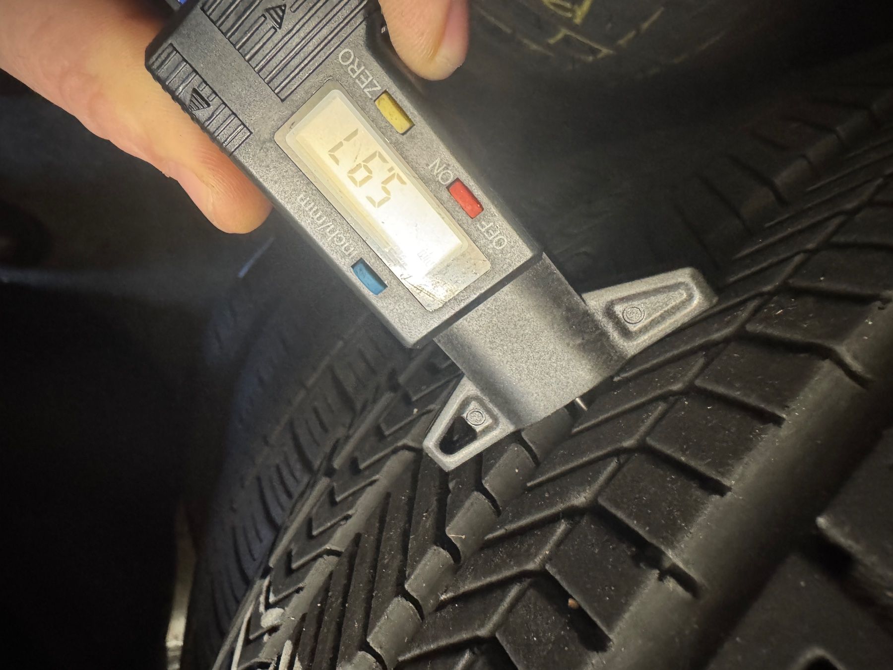 Continental Pneumatici & Ruote complete: 275/40R21 – Usato da Widen venduto da Dinero02 6
