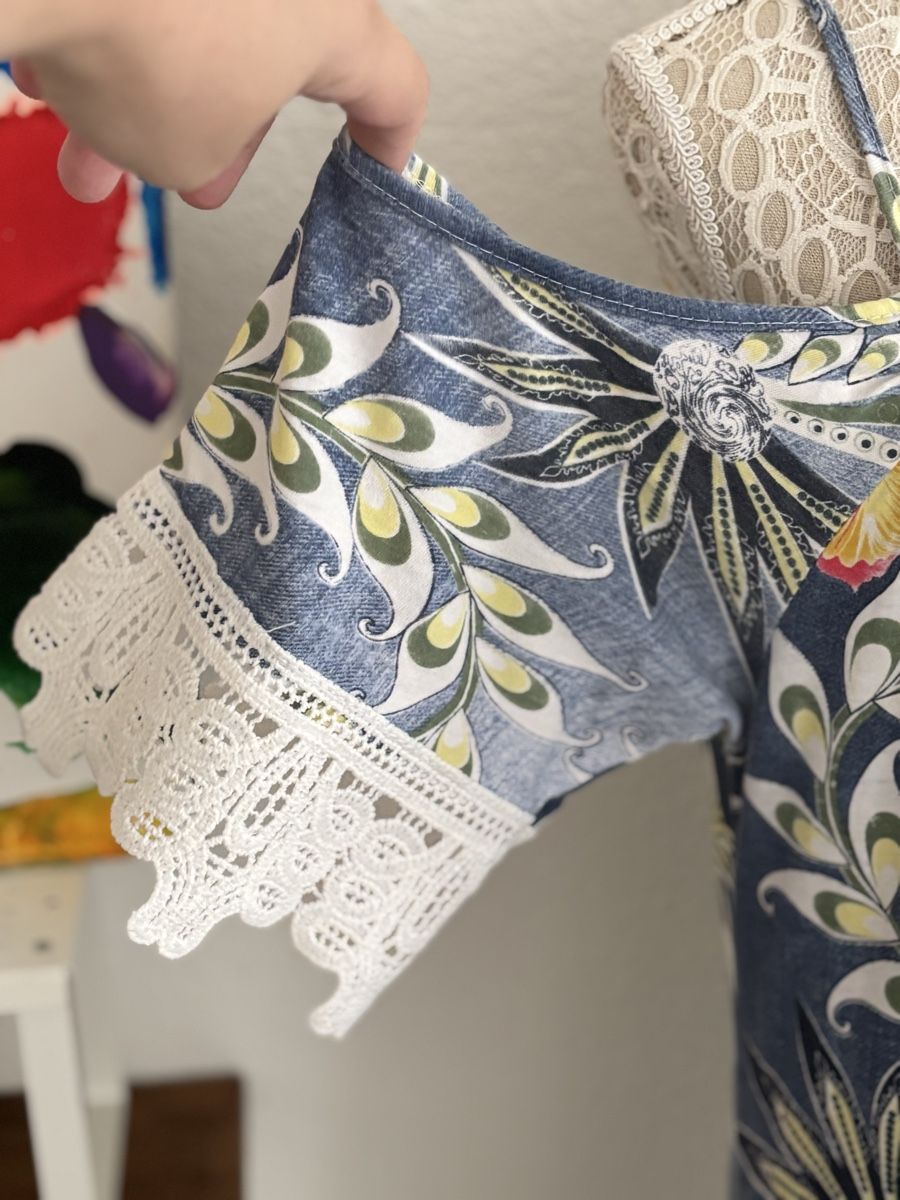 Vestiti: Kleid Gr.M mit speziellen Ärmeln  – Usato da Eglisau venduto da 3flower-power3 1