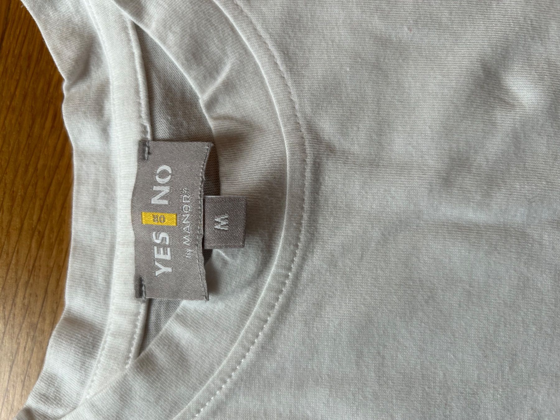 Yes Or No Blusen, T-Shirts & Tops: T-shirt / T. M – Gebraucht aus Daillens von guisepa 1