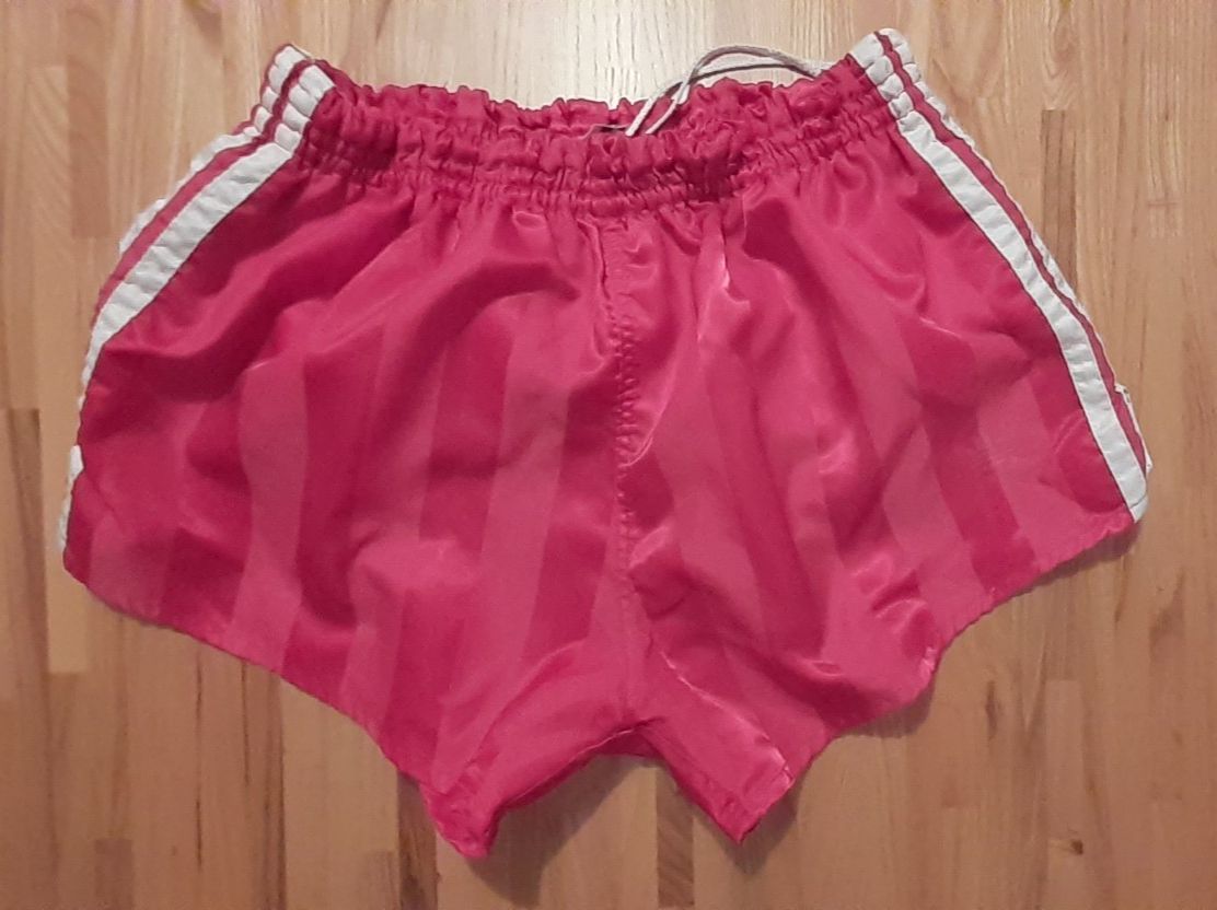 Adidas Hosen: ADIDAS Vintage Nylon Sprinter Shorts D6 – Gebraucht aus Appenzell von fibuking