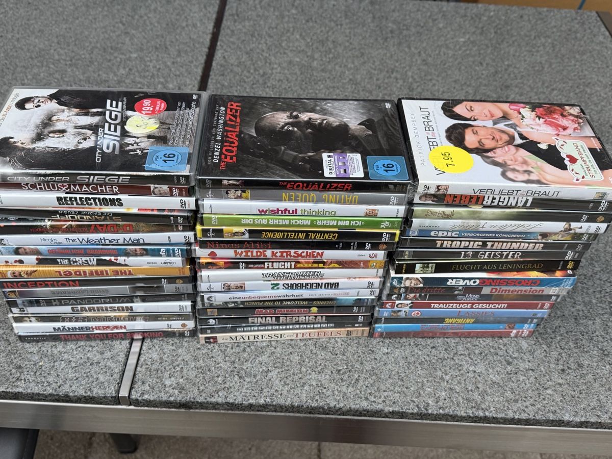 Tutti i DVDs: Originalverpackte DVD Filme Sammlung ca 48 Stk – Usato da Deitingen venduto da Himhip 6