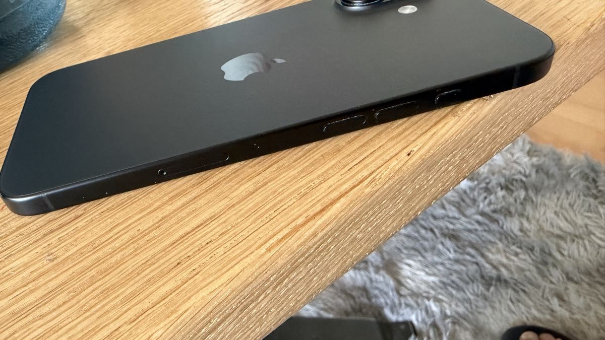 Apple Portables: iPhone 16 Plus, Black, 128GB – D'occasion à Glattbrugg par M2DAZ 4