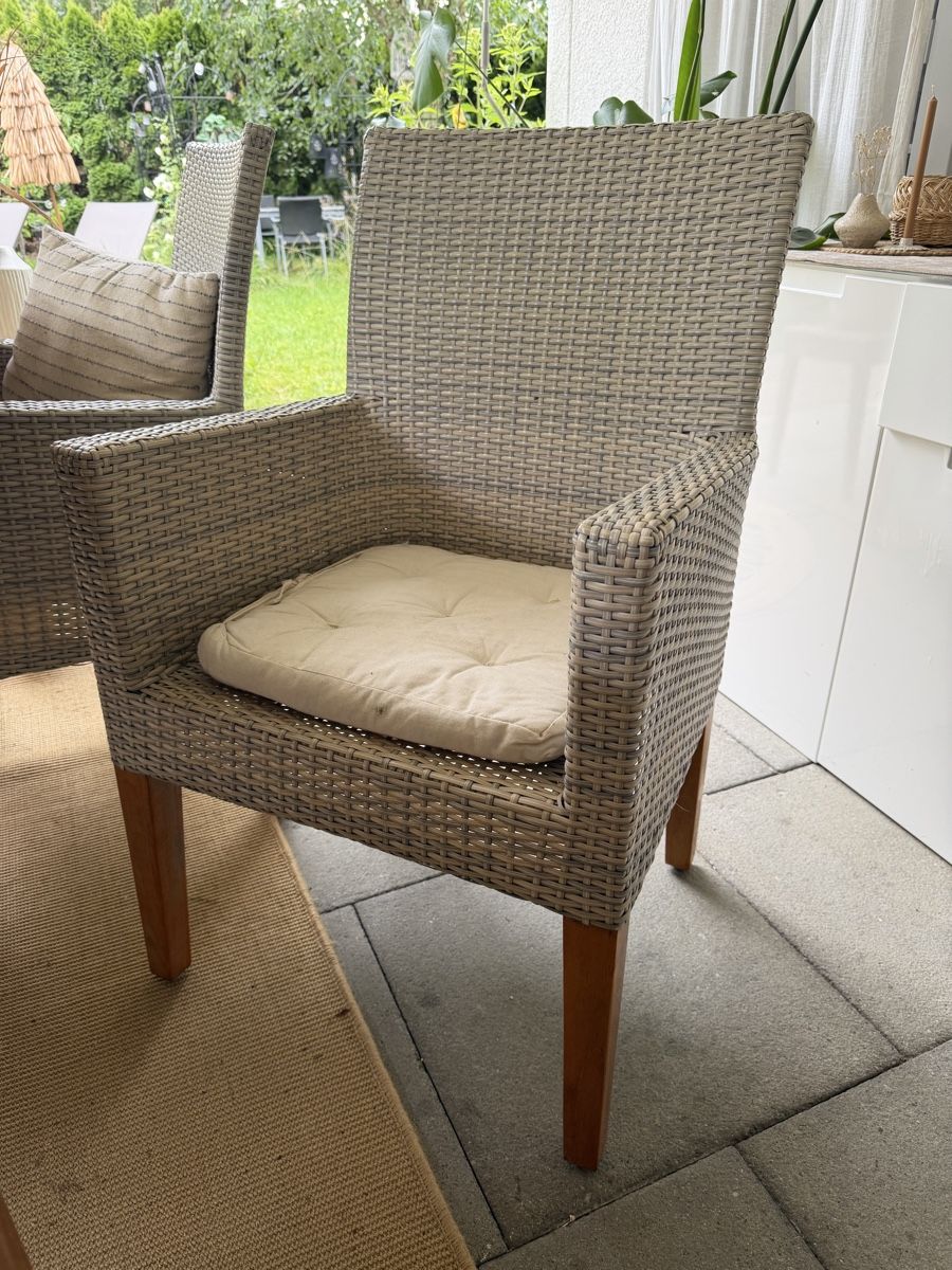Sedie: 4 hochwertige Polyrattan-Gartenstühle – Usato da Amriswil venduto da nic_vq6k