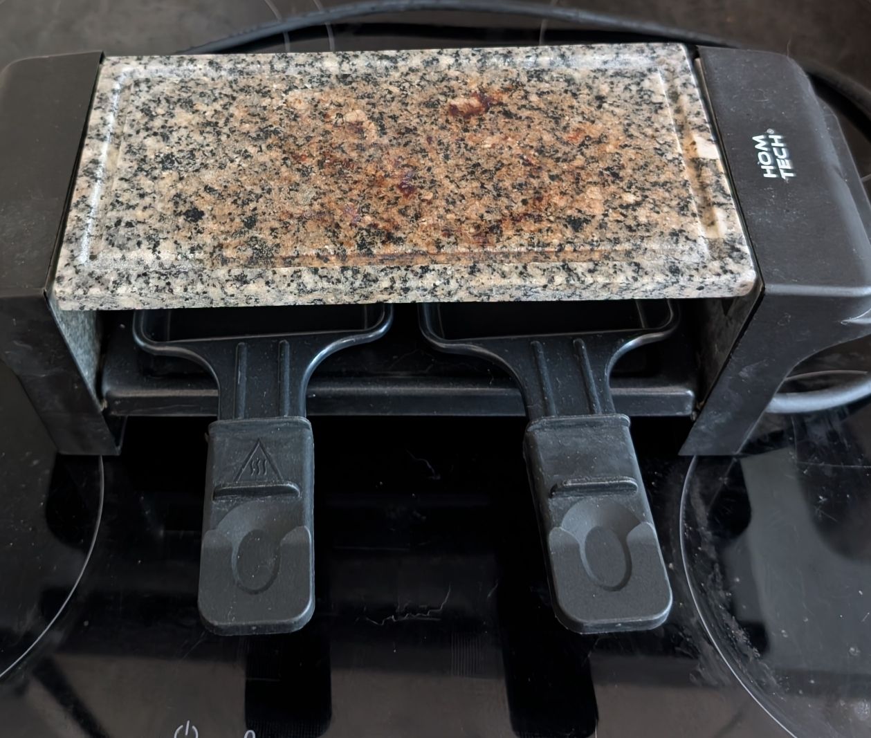 Elettrodomestici da cucina: HOM TECH Mini Raclette Grill Steinplatte gebraucht – Usato da Alpthal venduto da AntoineSch