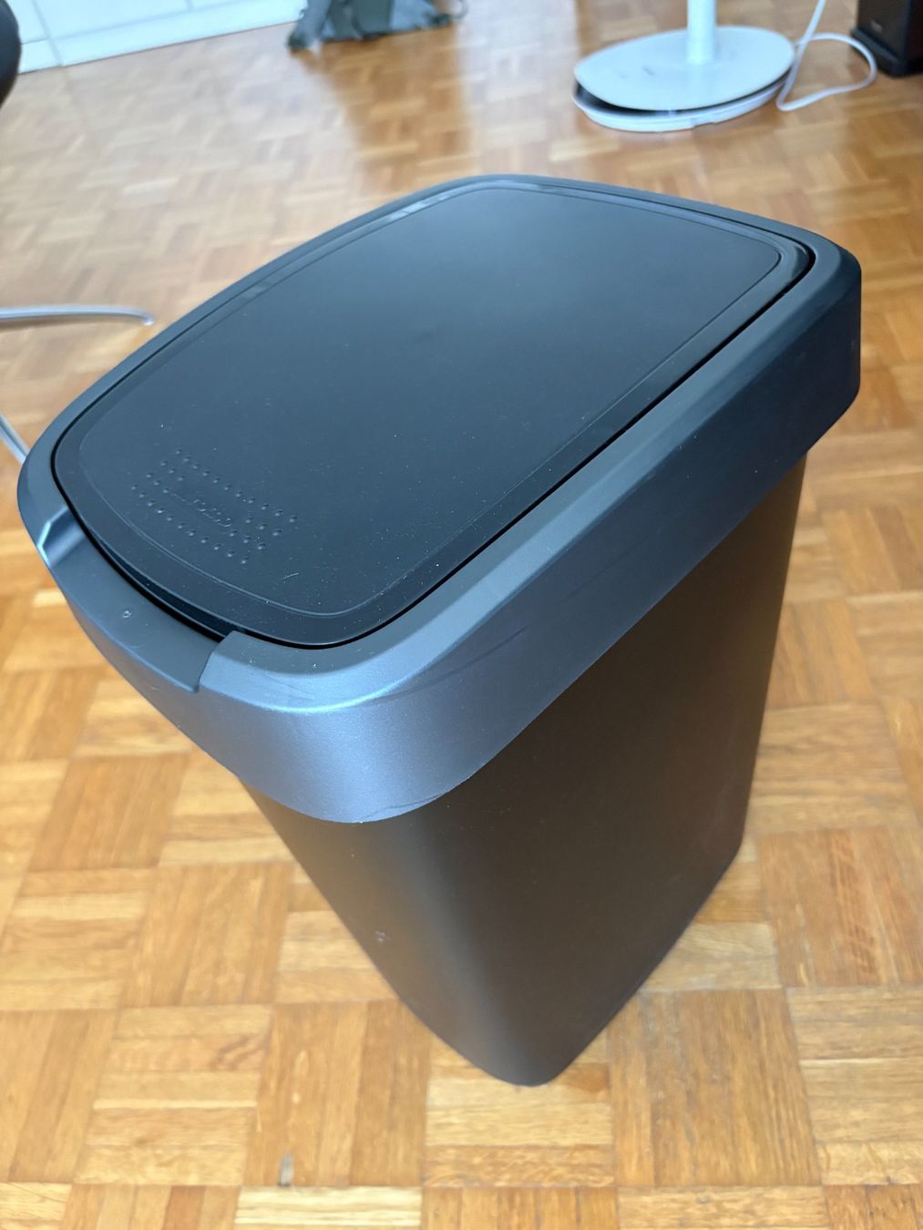 Rotho Cestini per rifiuti: Rotho Twist Mülleimer Küche 25 L – Usato da Windisch venduto da mister_sp 2