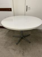 Runder Tisch weiss 120cm, Metallfuss, Frühjahrsputz!
