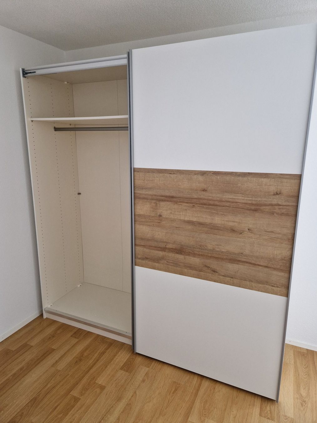 Schränke: Schwebetürenschrank Typ Walter – Gebraucht aus Erlach von Beppi13 2
