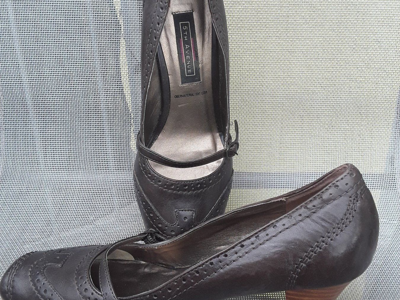 Scarpe da donna: Leder-Pumps 5 Th Avenue Gr.39 – Usato da Heimberg venduto da Samprof 1