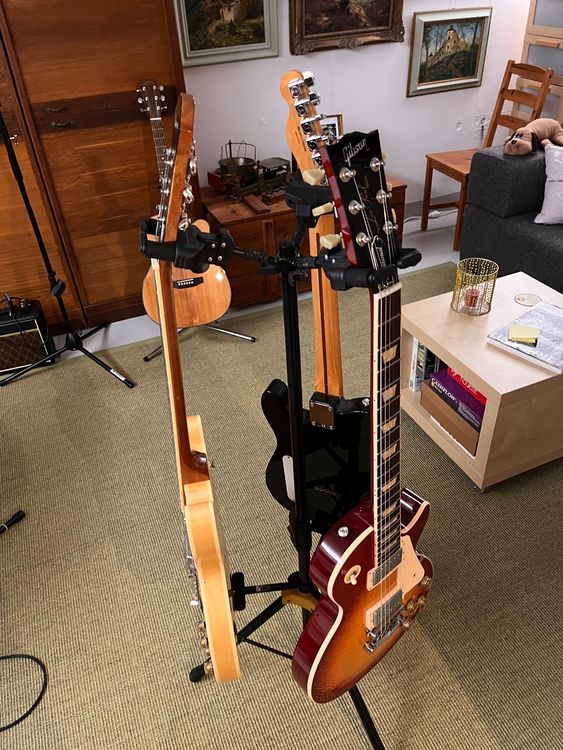 Hercules triple guitar stand. Perfect condition Kaufen auf Ricardo