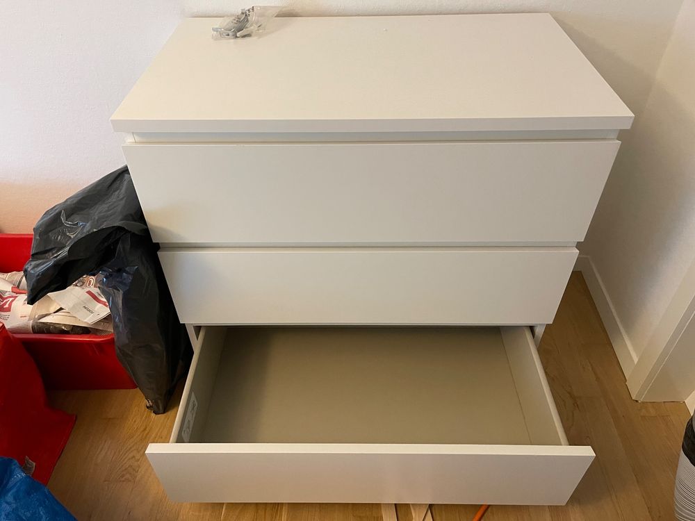 Tiroir ikea blanc brillant d'occasion - Ameublement