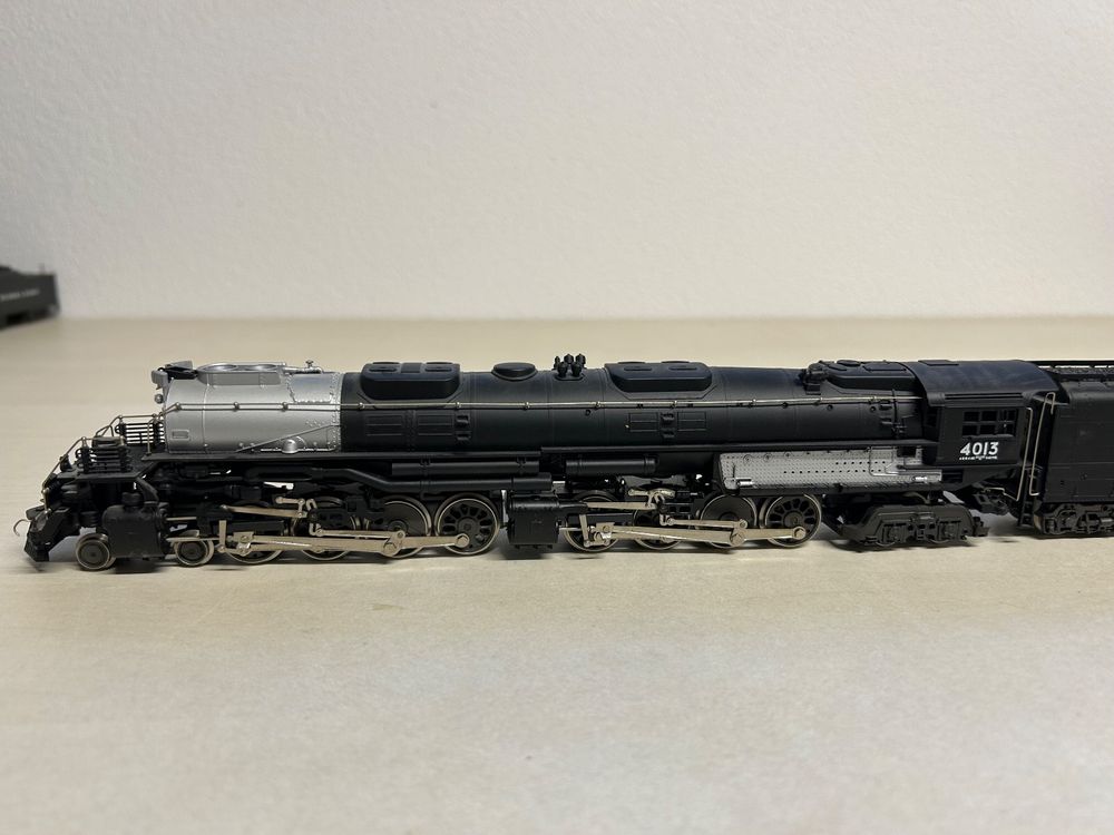 Locomotive à vapeur 4 8 8 4 BIG BOY version analogique Union Pacific # 4004