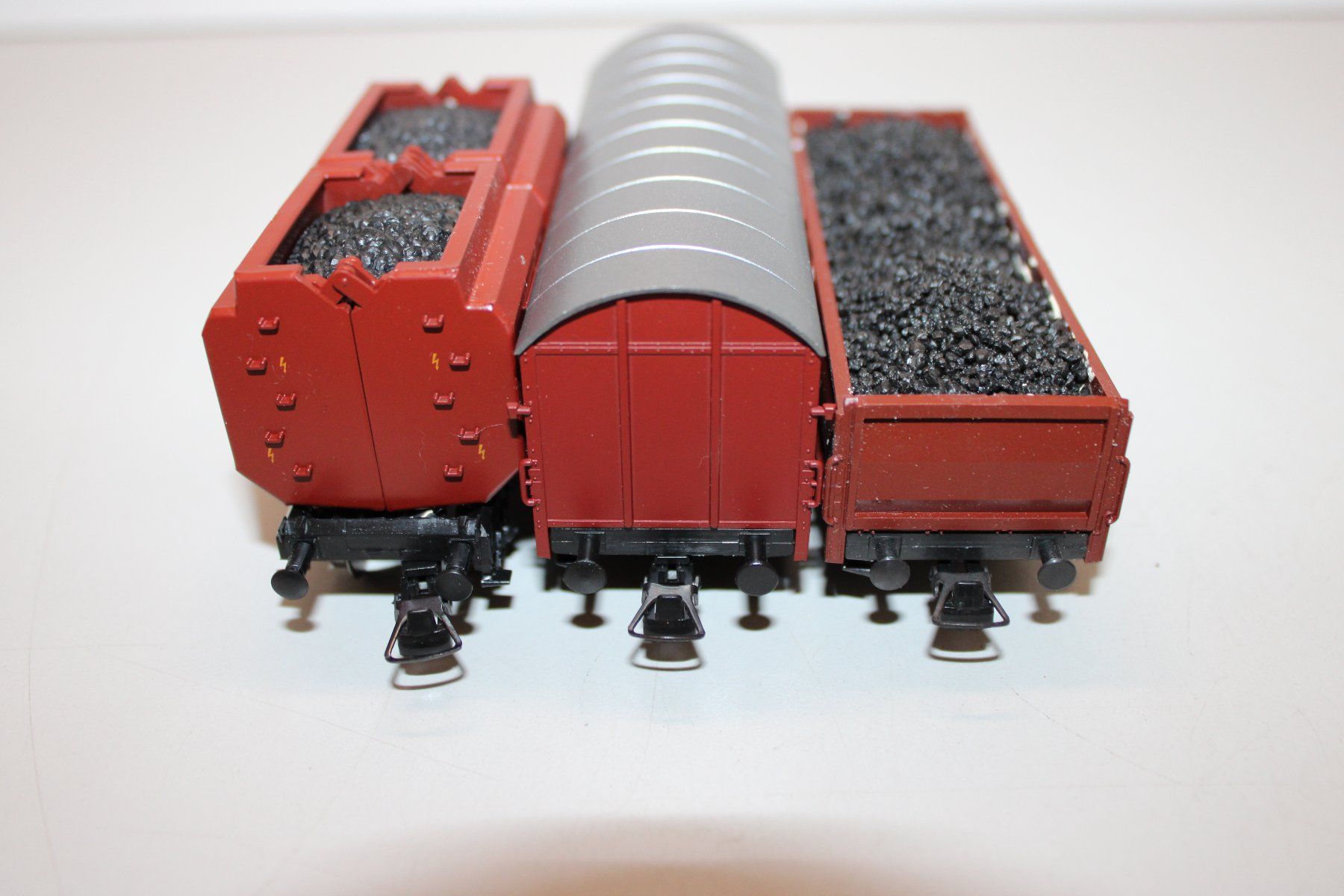 Roco Modellini di ferrovie: Roco 3 Teiliges Set Deutsche Bundesbahn DB Güterwagen AC H0 – Usato da Basel venduto da mhmarken 2