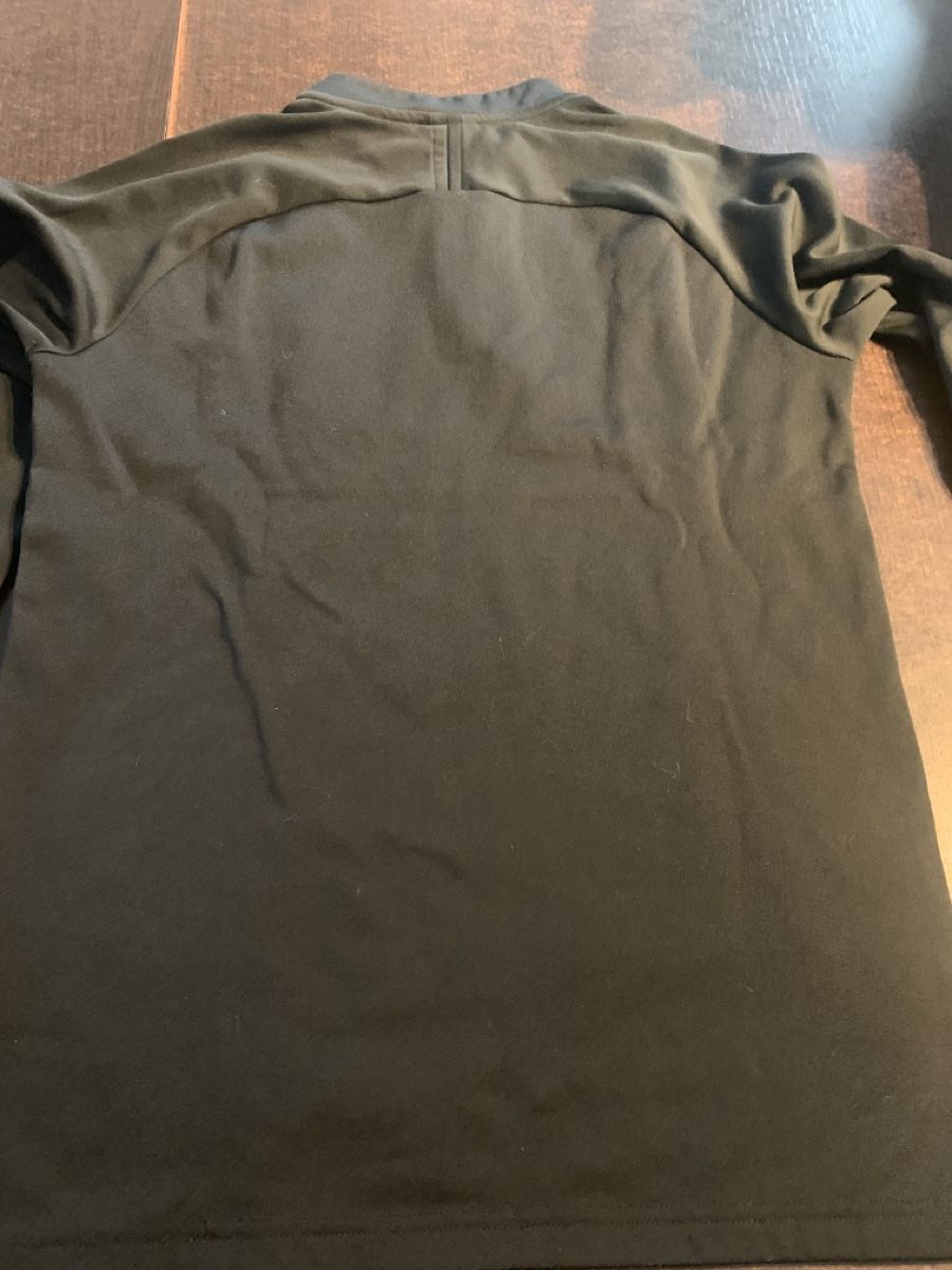Nike Maglioni & Felpe: Pull Nike idéal pour le sport taille 146/158cm – Usato da Domdidier venduto da qatar1973 2