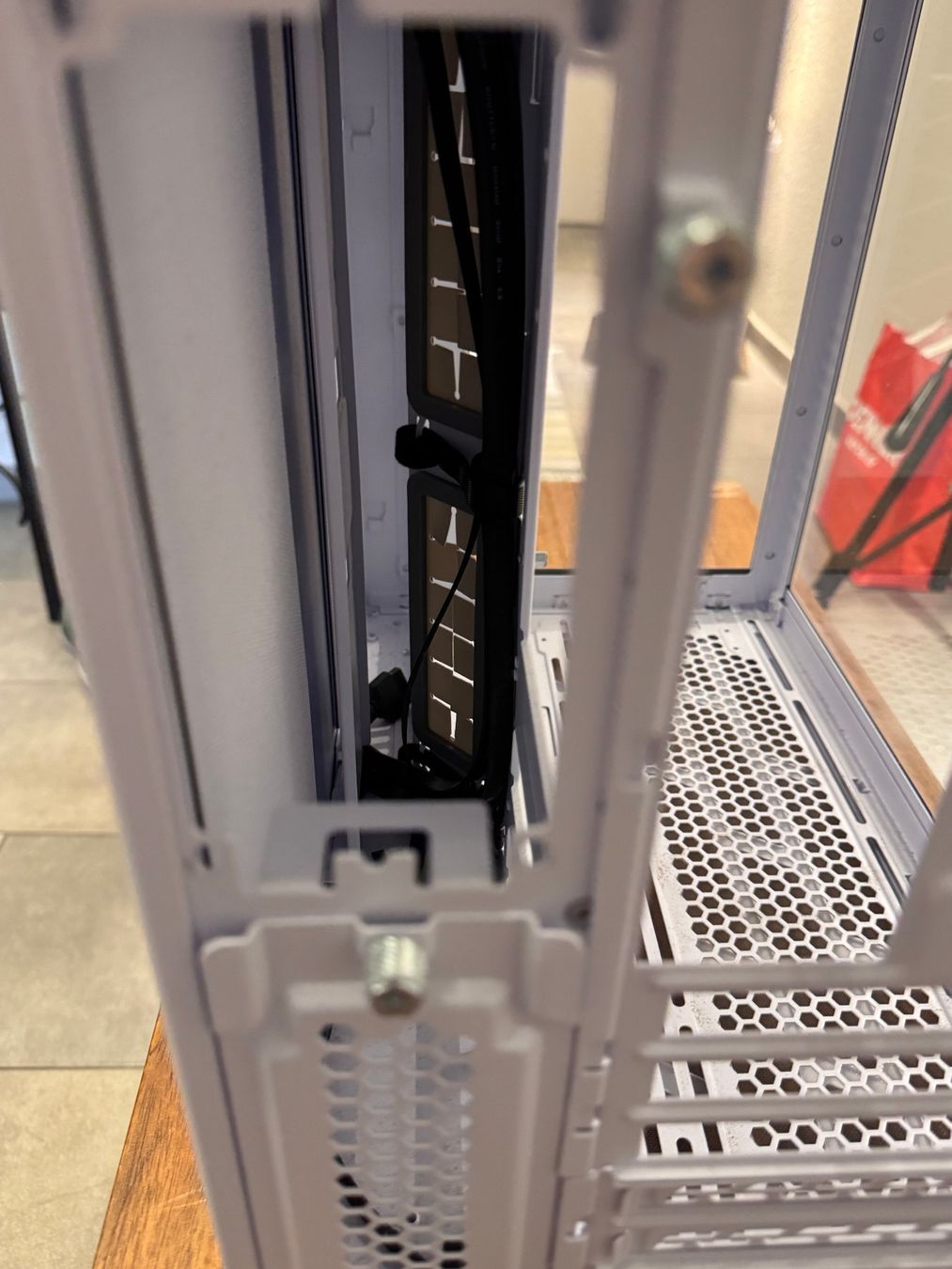 Lian Li Gehäuse: Computergehäuse LianLi O11 Dynamic Mini Snow Edition Tower – Gebraucht aus Tagelswangen von huve 5