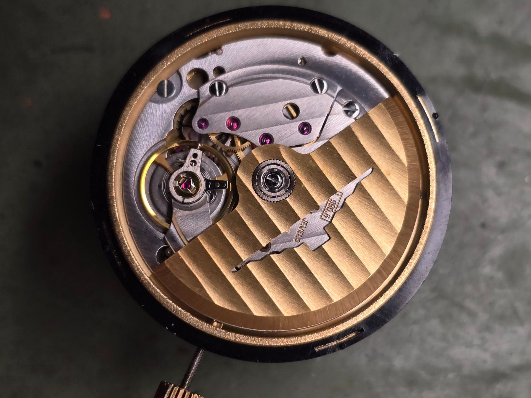 Longines Orologi: Mouvement Longines 990.6 – Usato da Tramelan venduto da Nirdan 4