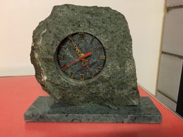 Steintischuhr Naturstein Unikat Geschenkidee Deko Büro 💪...
