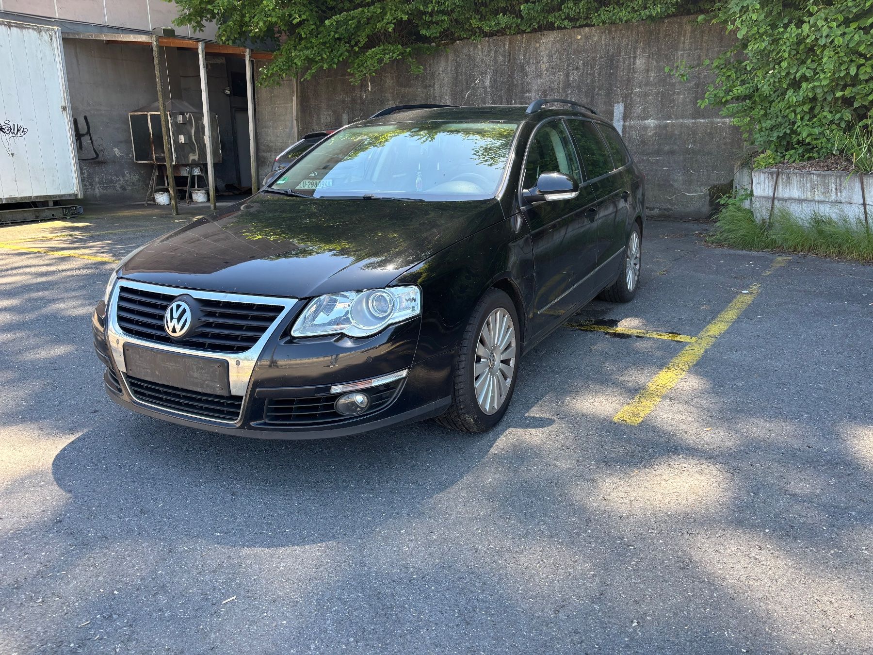VW Autos: VW Passat – D'occasion à Luzern par SwissCars-Luzern