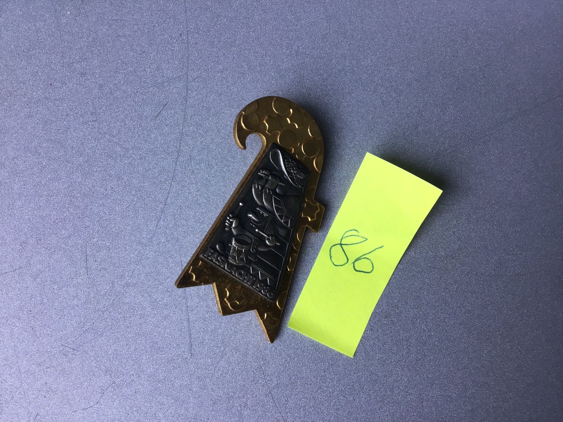 Placchette & Badge: Basler Goldplakette 1986 mer strample – Usato da Arlesheim venduto da printz01