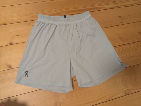 On Running Damen 5" Performance Shorts Arctic Blue 