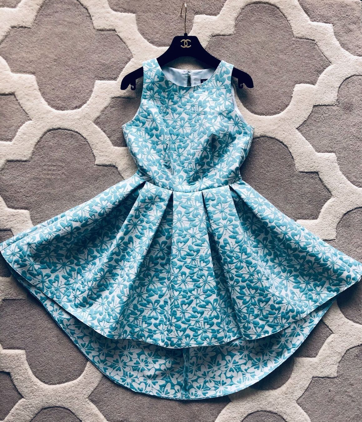 Kleider: Wunderschöne Kleid - Atelier – Neu (gemäss Beschreibung) aus Winkel von Luxtime