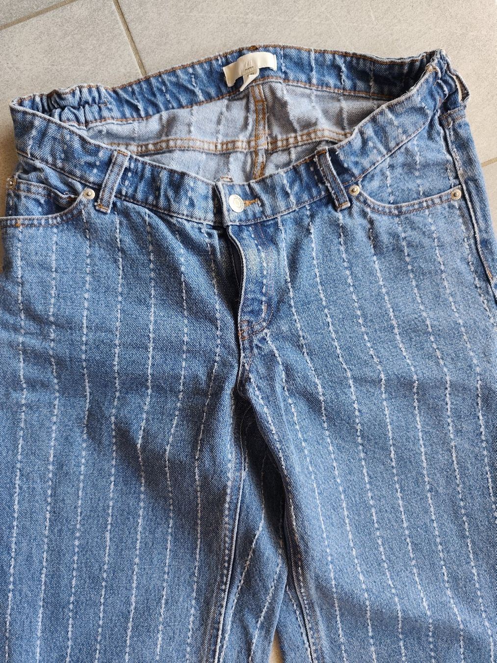 H&M Jeans: Jean Grossesse H&M  – Neuf (Voir description) à Martigny par Vintage-23 3