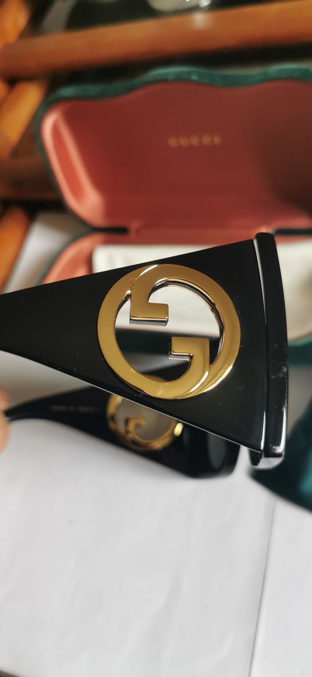 Gucci Occhiali & Lenti: Lunettes de soleil Gucci noires – Usato da Vésenaz venduto da Angela.C3 5
