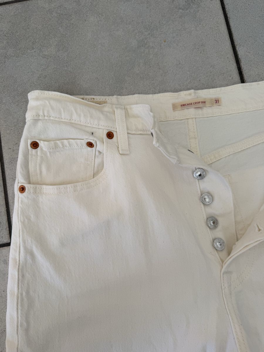 Levi's Jeans: Levi's Jeans Hose weiss – Gebraucht aus Domat Ems von Baubuzi 3