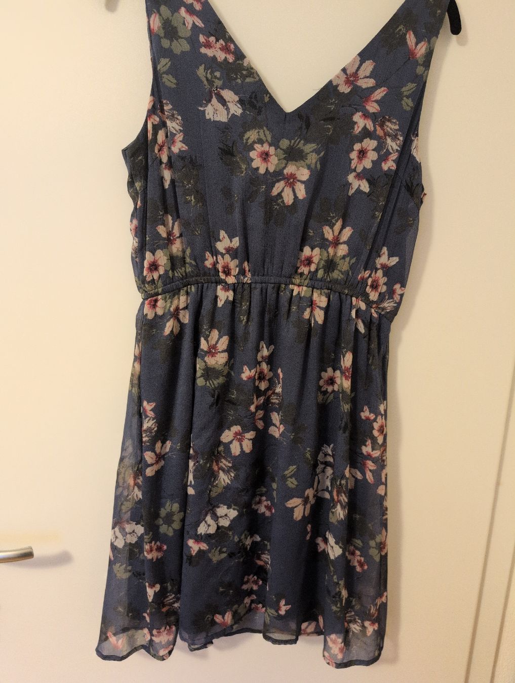 Vero Moda Vestiti: VeroModa Chiffon Kleid mit Blumenmuster, Grösse S – Usato da Morges venduto da bar_v9mx
