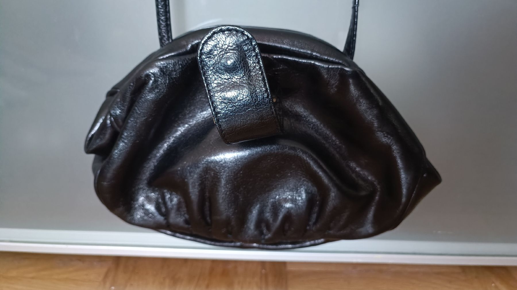 Borse da donna: Elegante kleine Handtasche in Schwarz – Usato da Baden venduto da zuppel 1