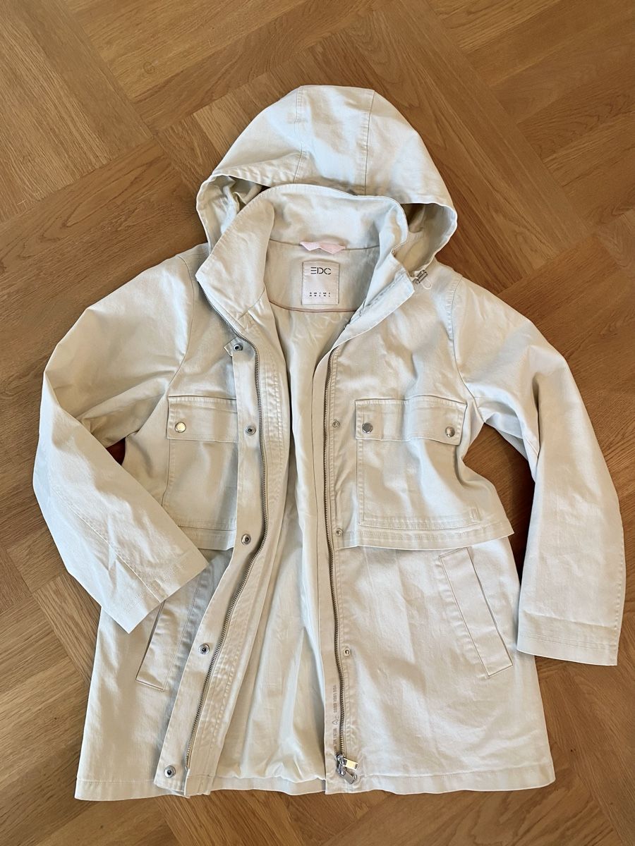 Esprit Jacken: Esprit Übergangsjacke Trenchcoat Beige Gr. M – Gebraucht aus Zürich von blancali 1