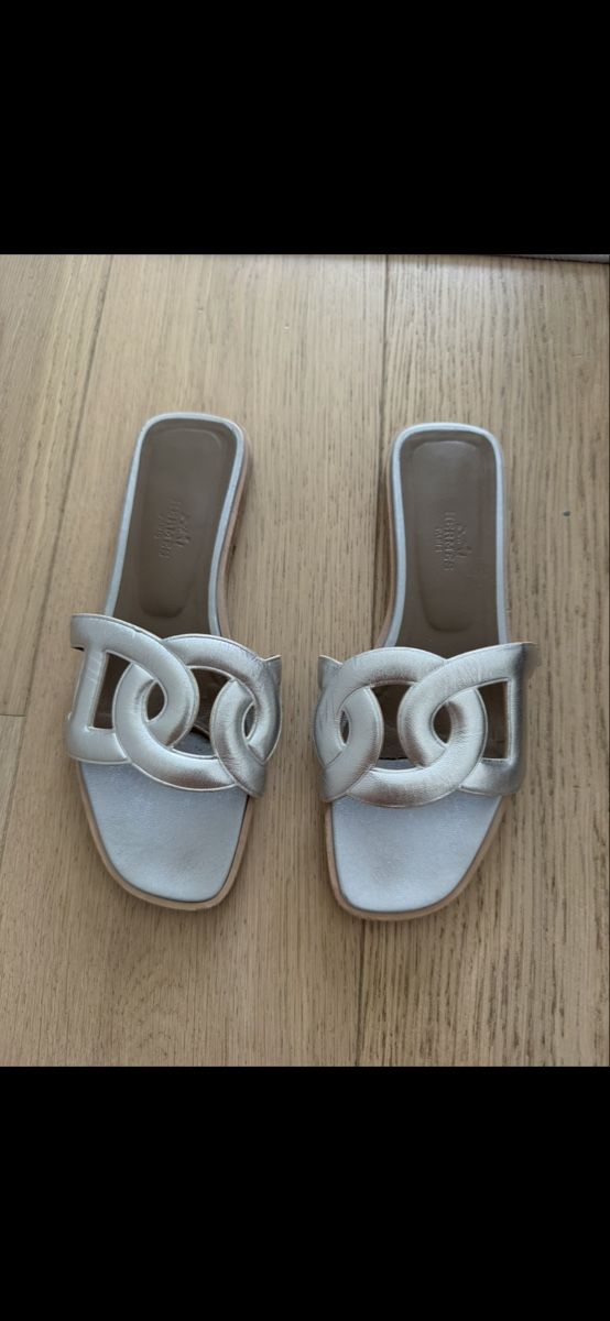 Hermès Scarpe da donna: Sandales Hermès Argenté – Usato da Genève venduto da hya_ccc8