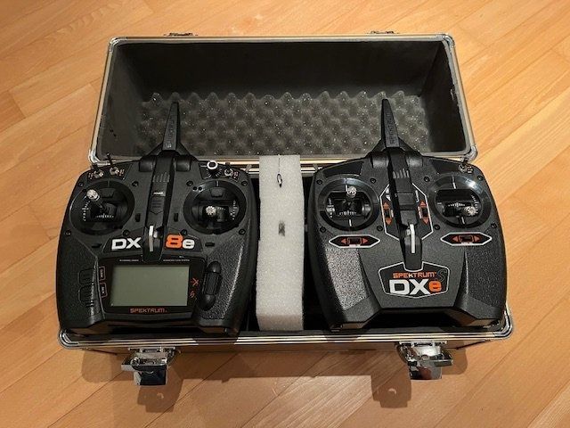 spektrum Handsender DX8e und DXe (Gebraucht) in Stans für CHF 163.5 ...