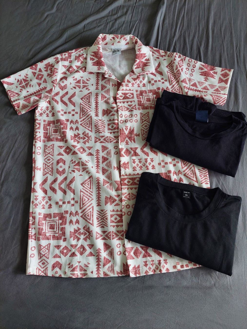 Kleiderpakete: 4 TEILIGES KLEIDERPAKET GR. XL – Gebraucht aus Münchenstein von Strupfi