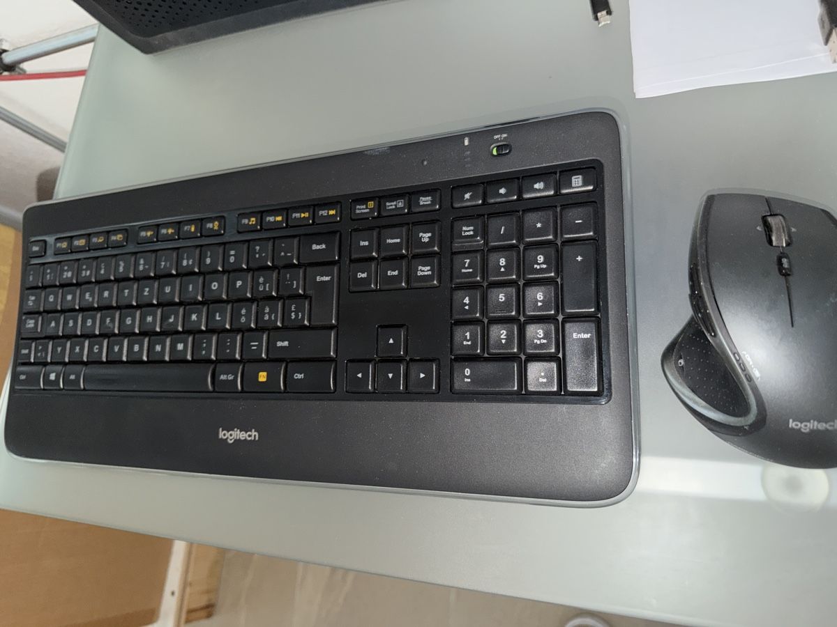 Logitech Tastiere: Logitech beleuchtete Tastatur mit Maus BUNDLE – Nuovo (secondo la descrizione) da Basel venduto da Frenchie-Bulldog 2