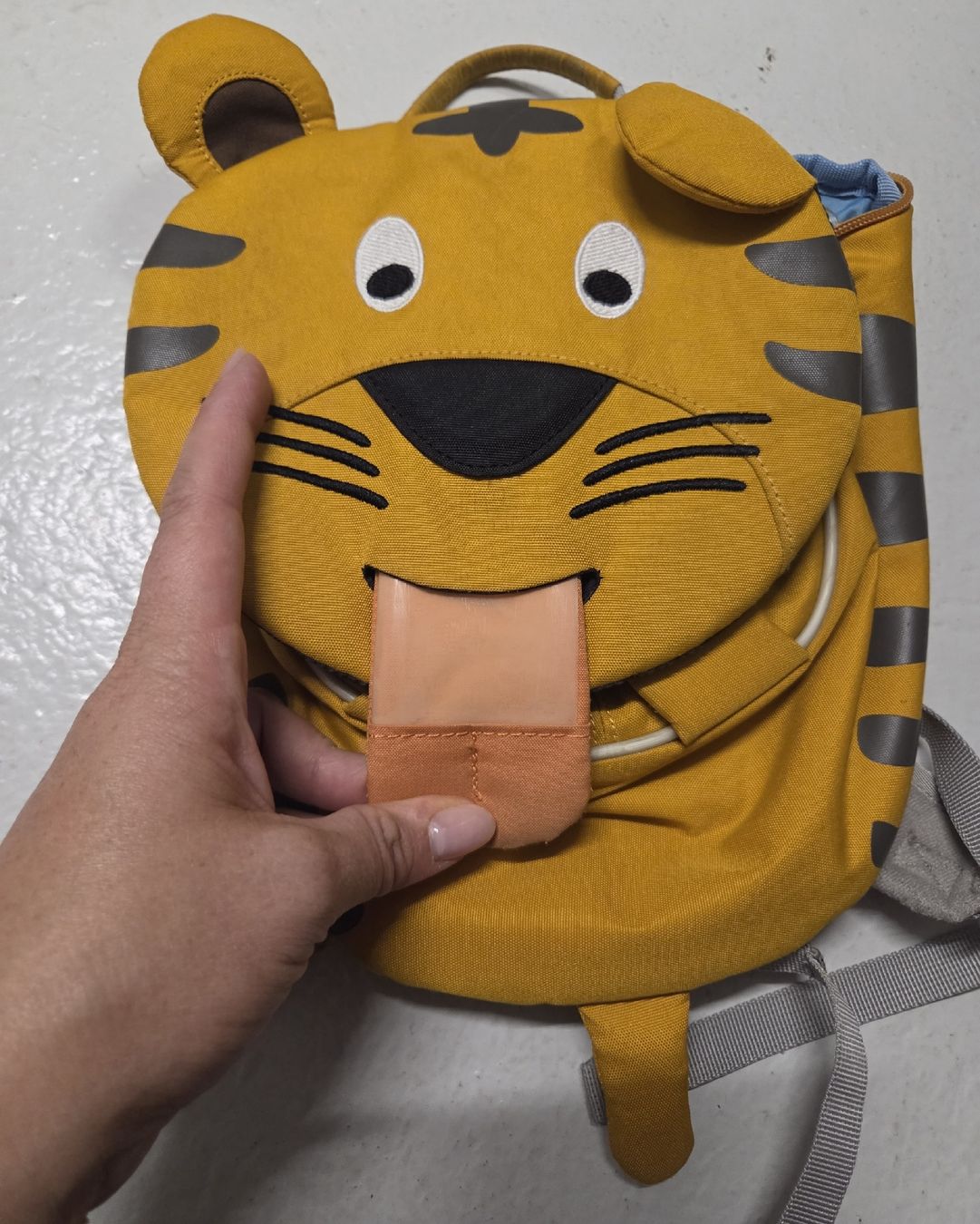Affenzahn Borse & Zaini: Kinderrucksack Affenzahn Tiger gelb – Usato da Scherz venduto da Vogue05 1