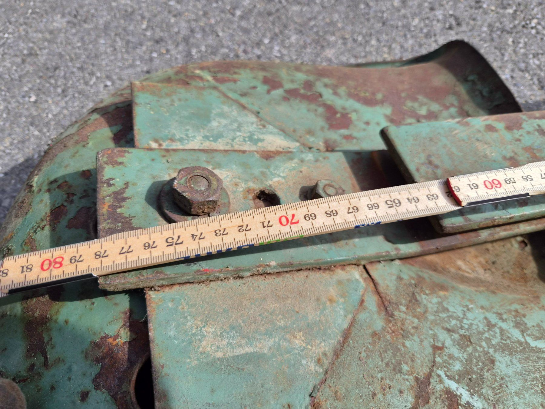 Hürlimann Trattori: Original Hürlimann Traktor Sitzfeder mit Blechsitz – Usato da Dürnten venduto da Bachtel84 5